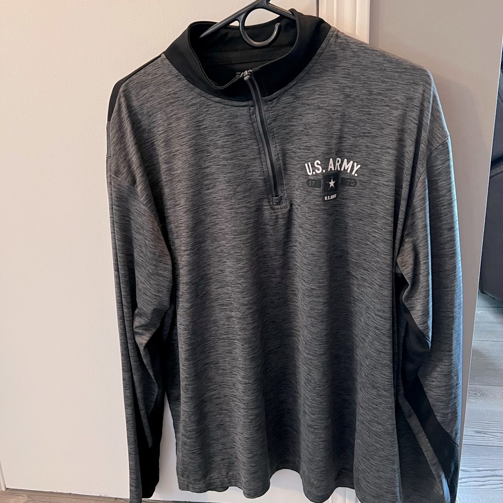 Men’s XL ARMY 3/4 zip (92% poly/8% spandex)